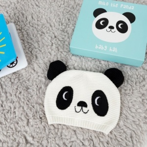 miko-panda-baby-hat-28400-lifestyle